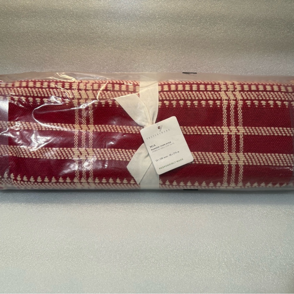 New Pottery Barn Embroidered Mia Yarn Dyed Table Runner, Red/Ivory, 18x108